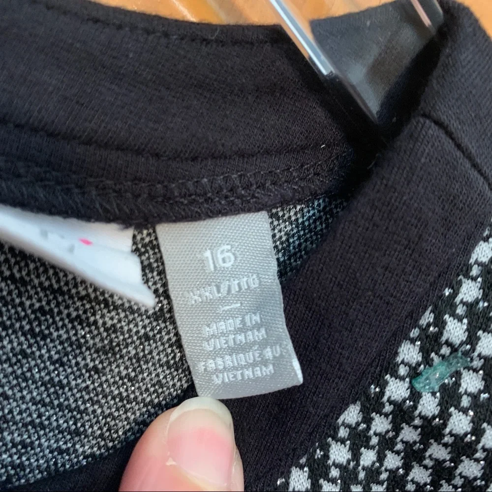 The Children’s Place Black/White Dress 16